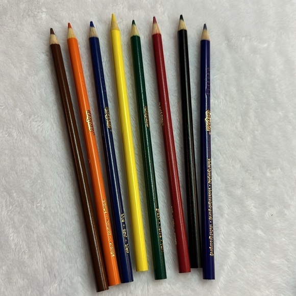 Crayola 684008 Long Barrel Colored Woodcase Pencils, 3.3 mm, 8 Assorted Colors - Picture 6 of 6